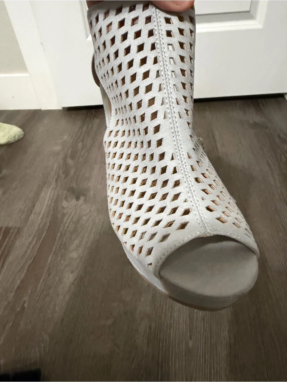 Chase + Chloe Gray Perforated Peep-Toe Wedge Sandals size 8